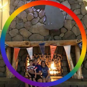 Meet your Posher, Sandra juliery